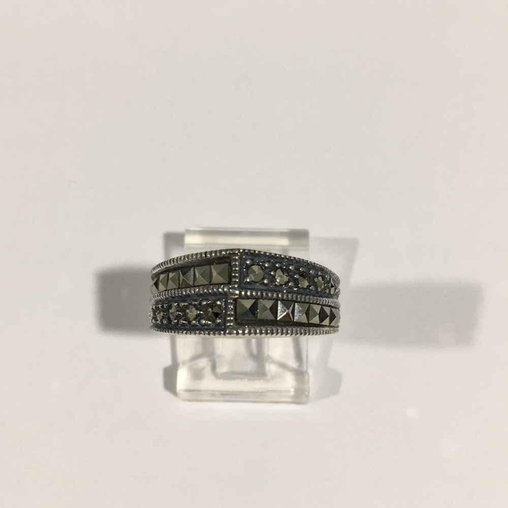 Sterling Silver Women's Cocktail Ring 💍